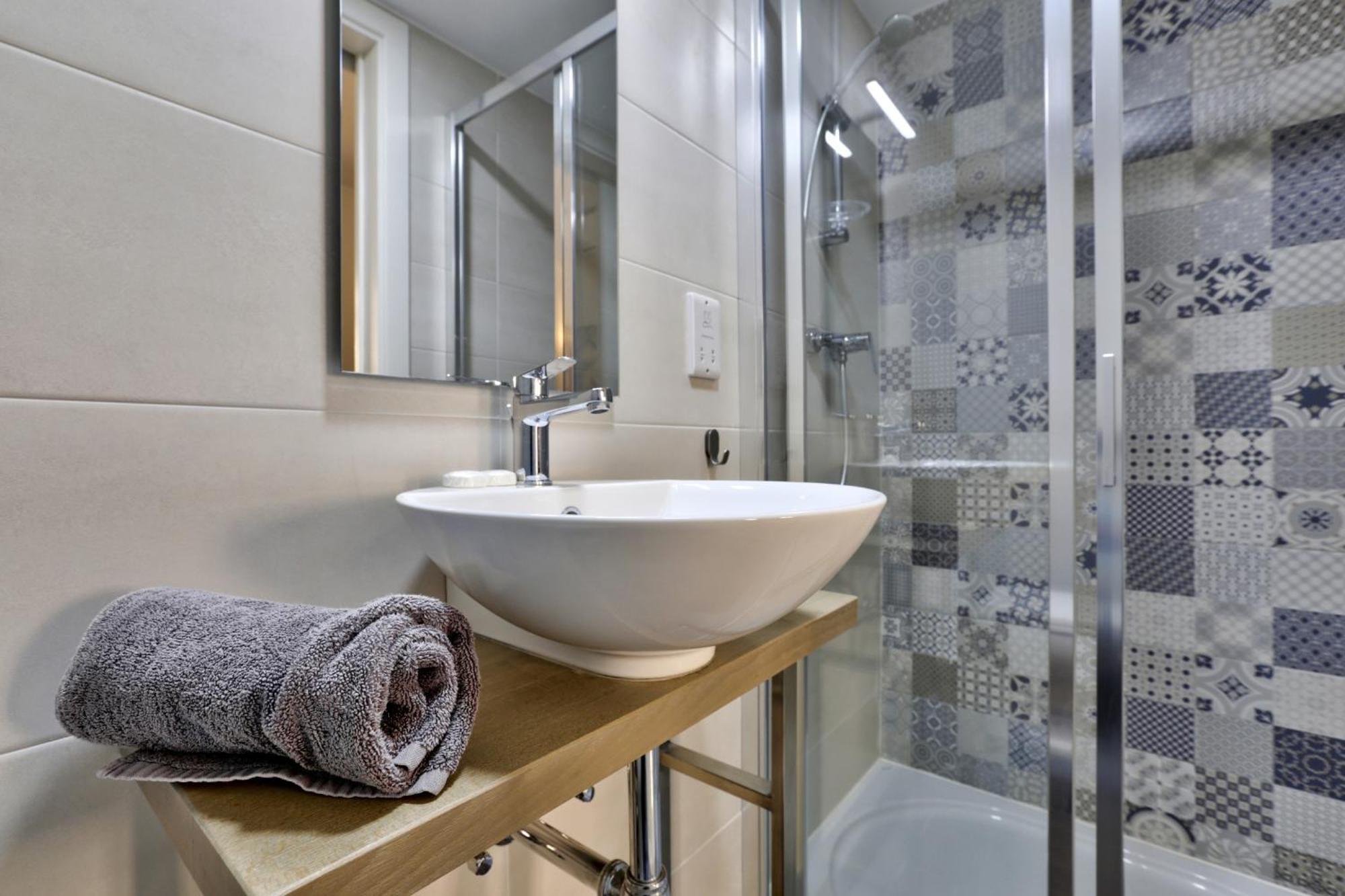 Exquisite 3-Bedroom Duplex Penthouse With Jacuzzi In Valletta Centre Exteriér fotografie
