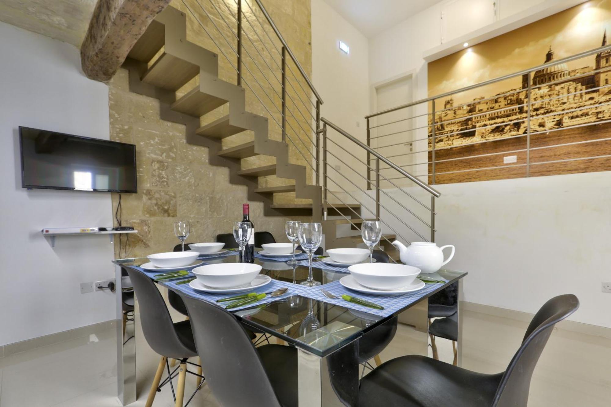 Exquisite 3-Bedroom Duplex Penthouse With Jacuzzi In Valletta Centre Exteriér fotografie
