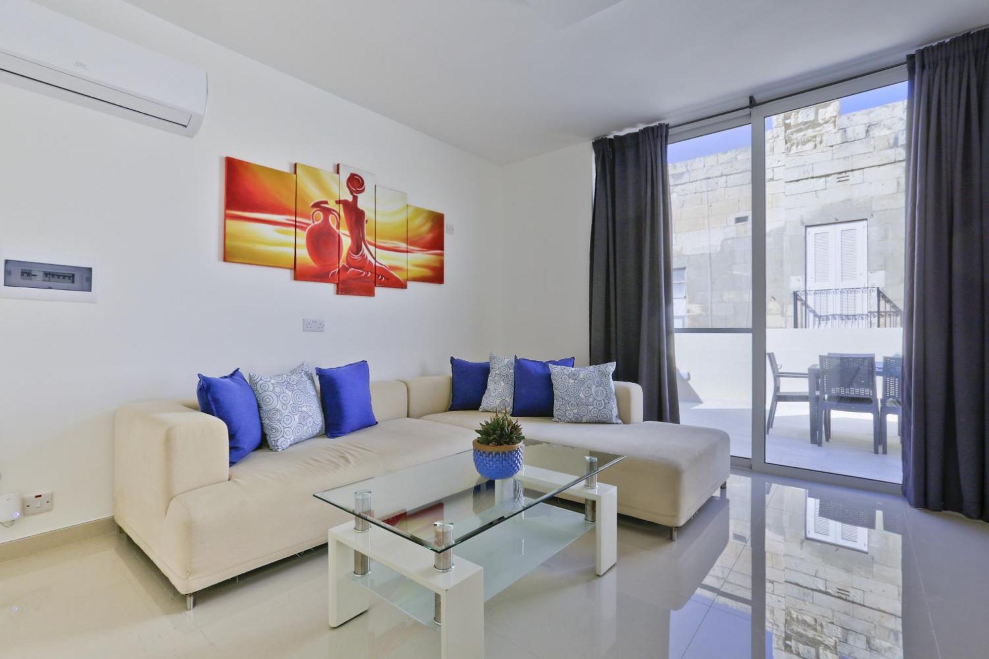 Exquisite 3-Bedroom Duplex Penthouse With Jacuzzi In Valletta Centre Exteriér fotografie