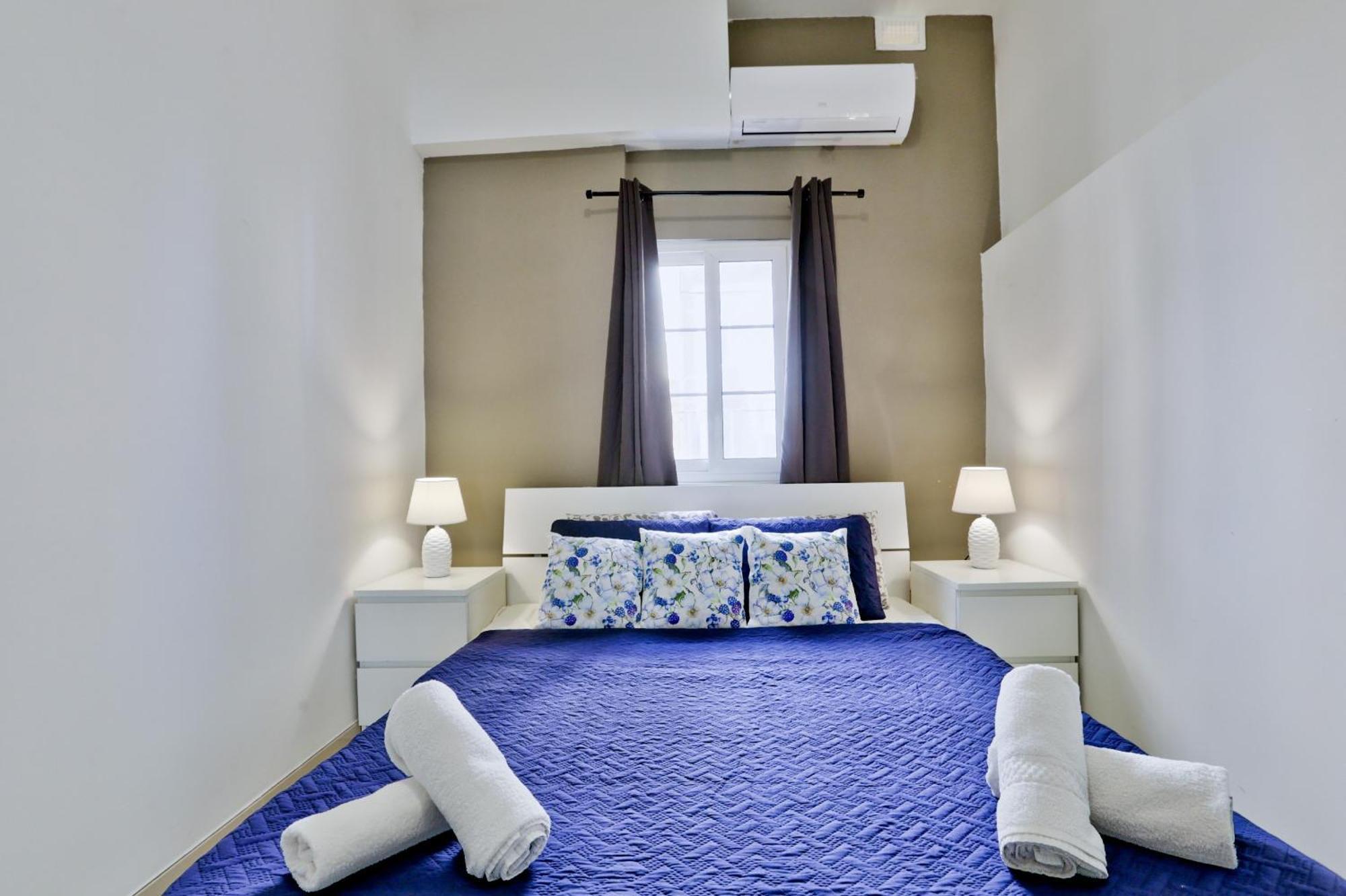Exquisite 3-Bedroom Duplex Penthouse With Jacuzzi In Valletta Centre Exteriér fotografie