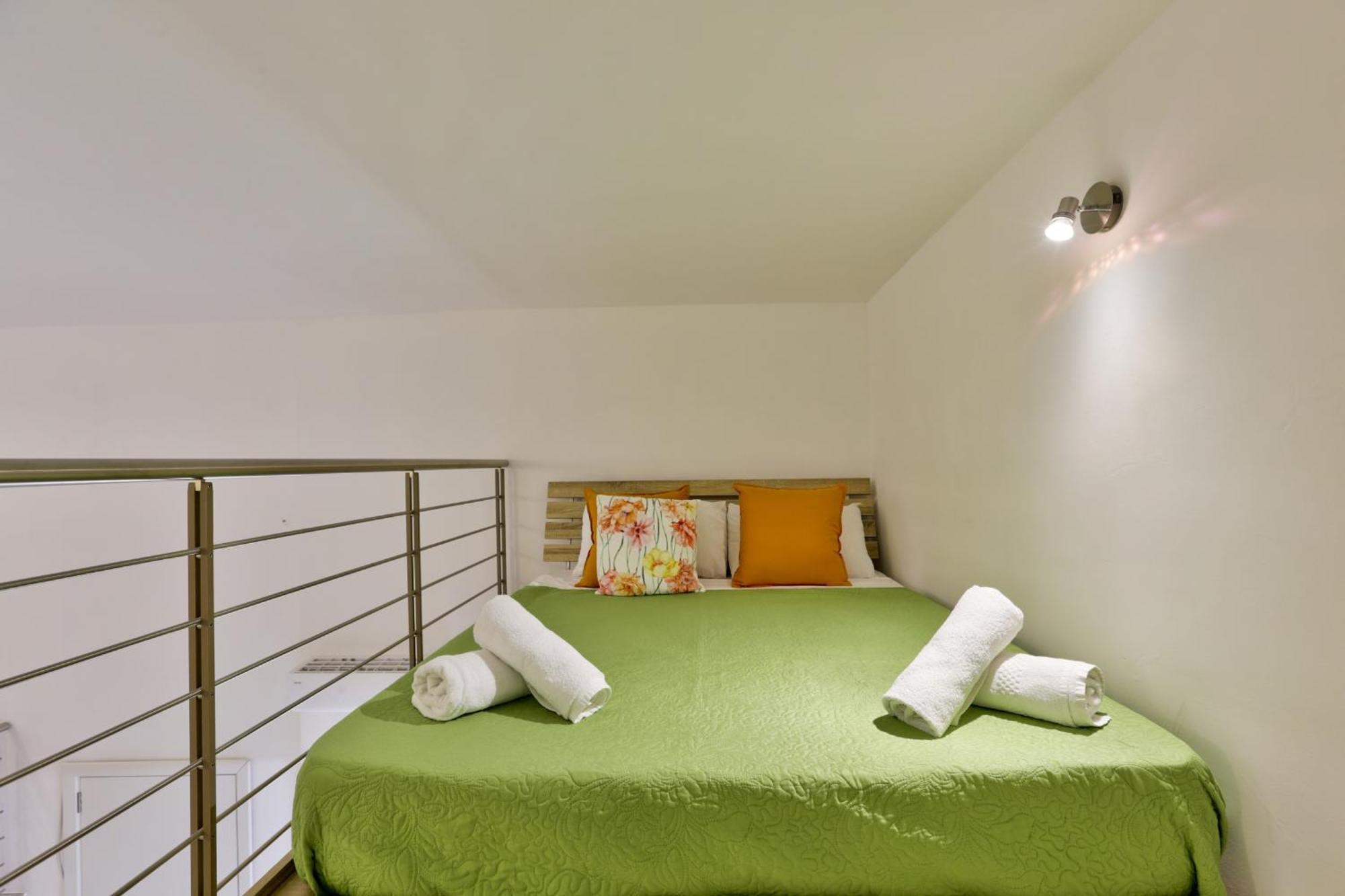 Exquisite 3-Bedroom Duplex Penthouse With Jacuzzi In Valletta Centre Exteriér fotografie